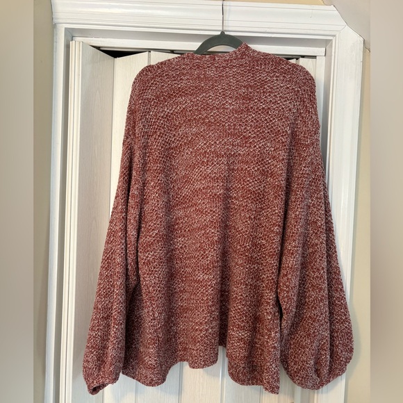 Kye Mi Rust & White Oversized Knit Cardigan - Picture 2 of 9